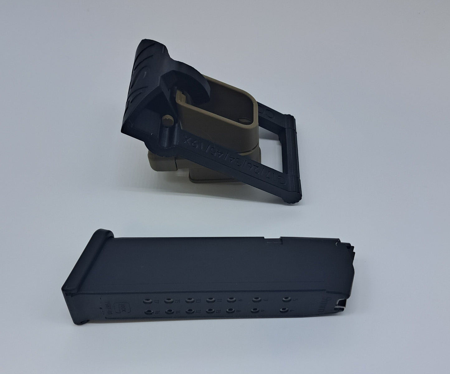 right top image of speed loader for Gock 9mm models g17, g43, g19x magazines
